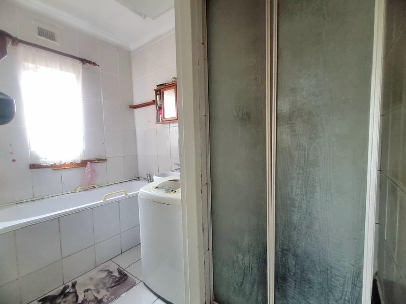 3 Bedroom Property for Sale in Montclair KwaZulu-Natal