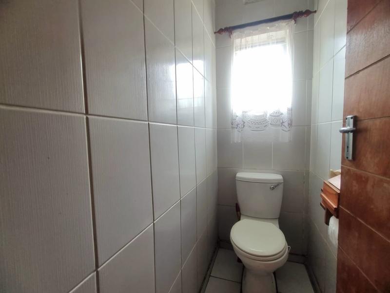 3 Bedroom Property for Sale in Montclair KwaZulu-Natal