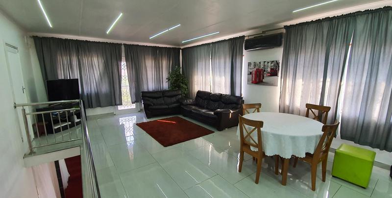 5 Bedroom Property for Sale in Everest Heights KwaZulu-Natal