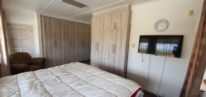 5 Bedroom Property for Sale in Everest Heights KwaZulu-Natal