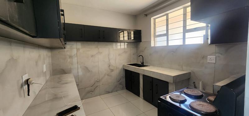 To Let 2 Bedroom Property for Rent in Umkomaas KwaZulu-Natal