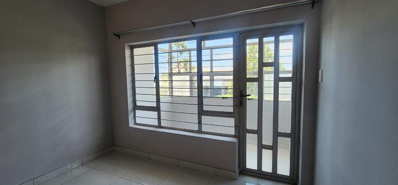 To Let 2 Bedroom Property for Rent in Umkomaas KwaZulu-Natal