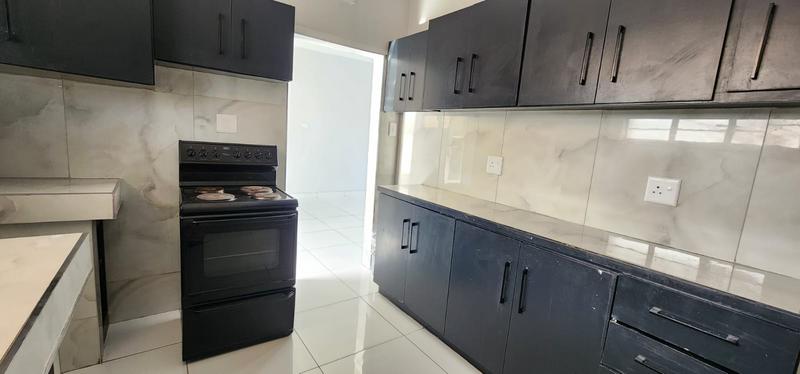 2 Bedroom Property for Sale in Umkomaas KwaZulu-Natal