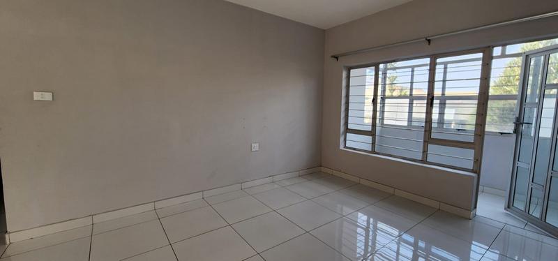 2 Bedroom Property for Sale in Umkomaas KwaZulu-Natal