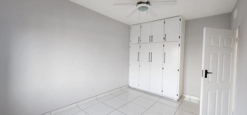 2 Bedroom Property for Sale in Umkomaas KwaZulu-Natal