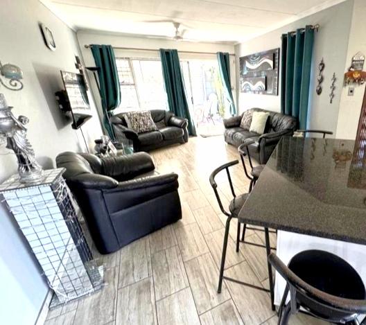 3 Bedroom Property for Sale in Birdswood KwaZulu-Natal