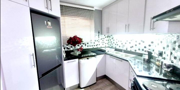 3 Bedroom Property for Sale in Birdswood KwaZulu-Natal