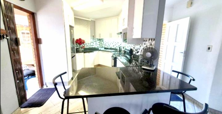 3 Bedroom Property for Sale in Birdswood KwaZulu-Natal