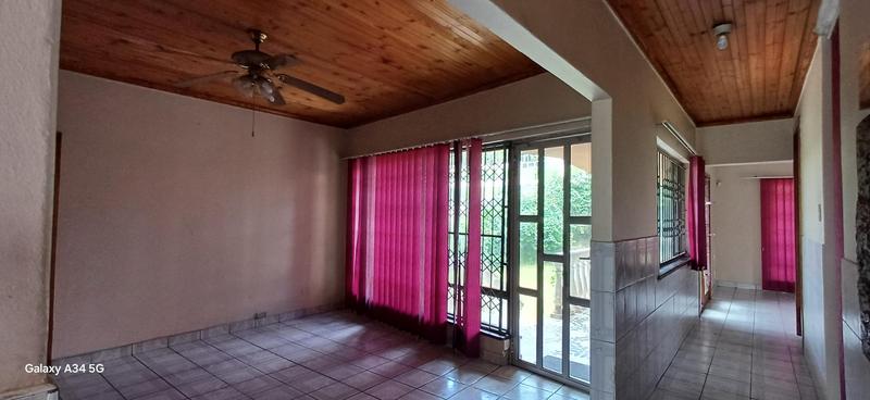 To Let 3 Bedroom Property for Rent in Kharwastan KwaZulu-Natal