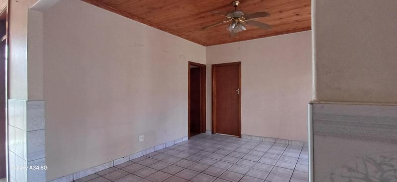 To Let 3 Bedroom Property for Rent in Kharwastan KwaZulu-Natal