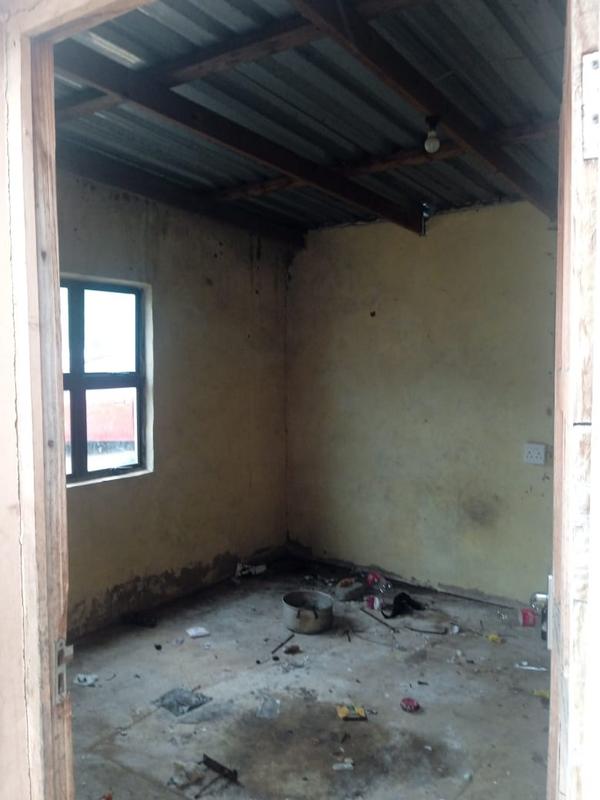 5 Bedroom Property for Sale in Kwamakhutha KwaZulu-Natal