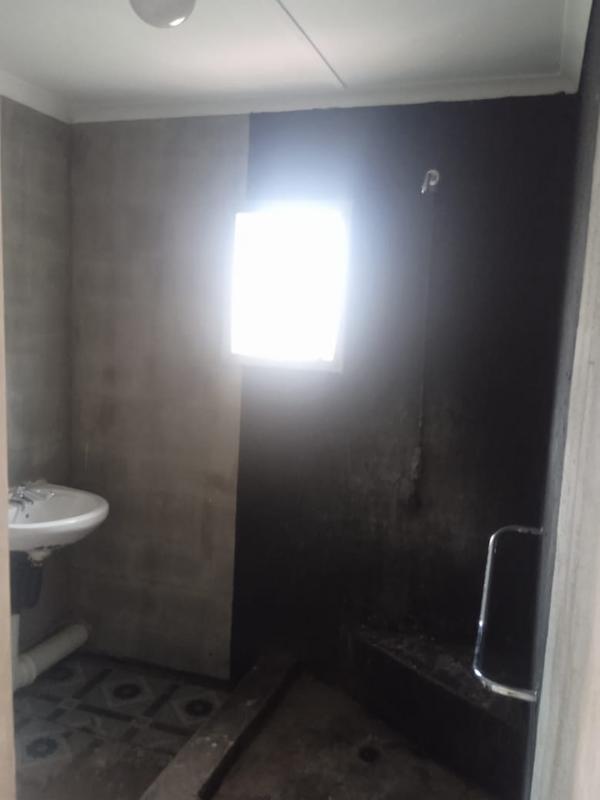 5 Bedroom Property for Sale in Kwamakhutha KwaZulu-Natal