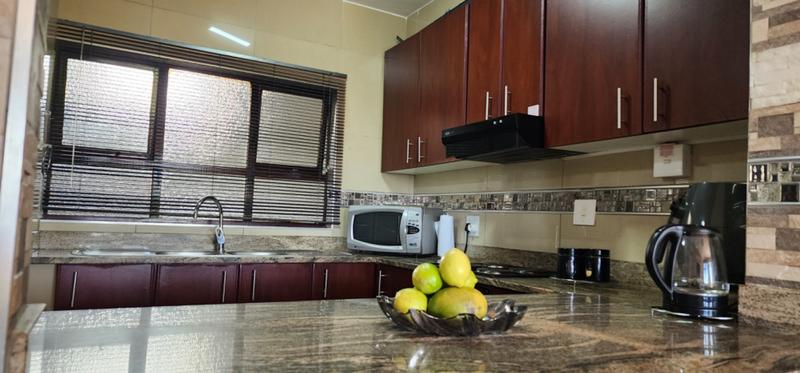 2 Bedroom Property for Sale in Amanzimtoti KwaZulu-Natal