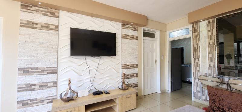 2 Bedroom Property for Sale in Amanzimtoti KwaZulu-Natal