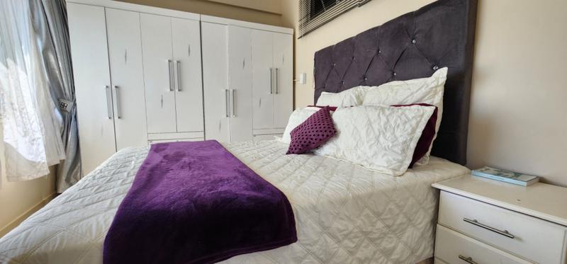 2 Bedroom Property for Sale in Amanzimtoti KwaZulu-Natal