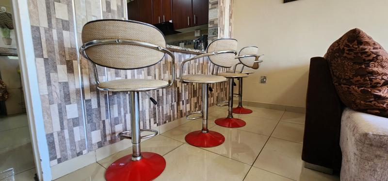 2 Bedroom Property for Sale in Amanzimtoti KwaZulu-Natal
