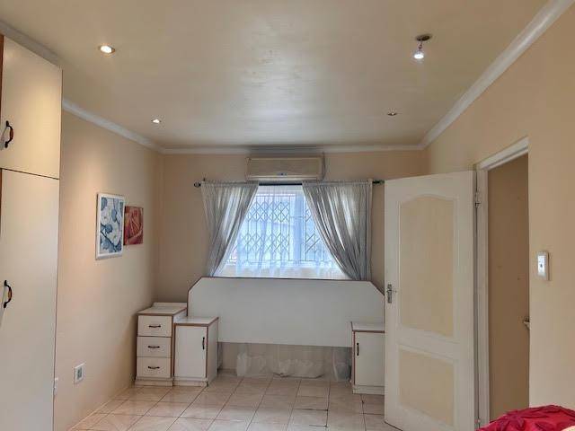 1 Bedroom Property for Sale in Overport KwaZulu-Natal