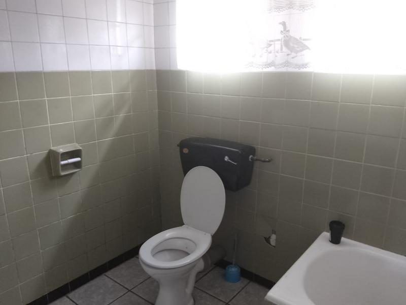To Let 1 Bedroom Property for Rent in Bluff KwaZulu-Natal