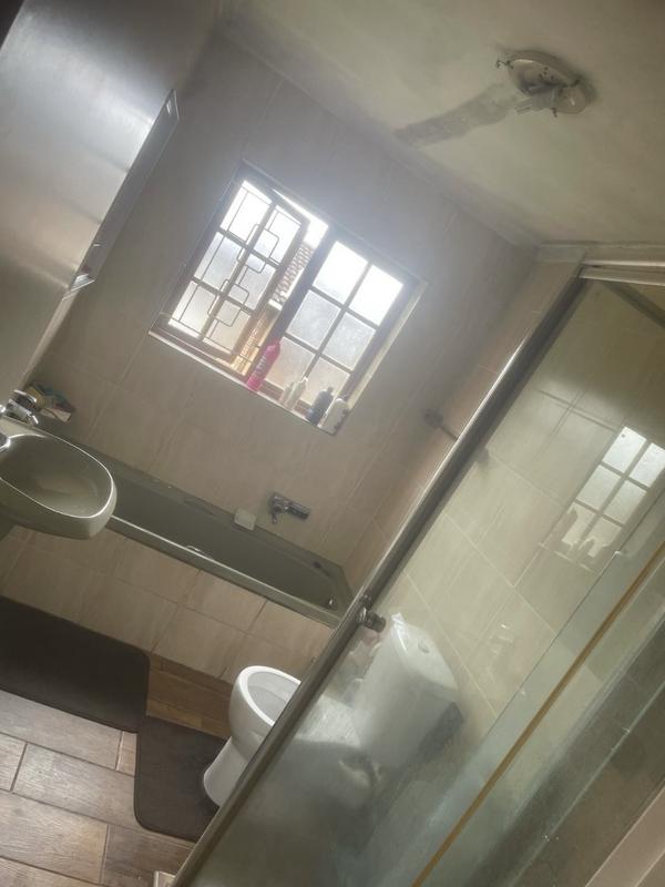 To Let 3 Bedroom Property for Rent in Pinetown KwaZulu-Natal