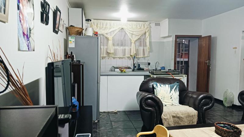 2 Bedroom Property for Sale in Pinetown KwaZulu-Natal
