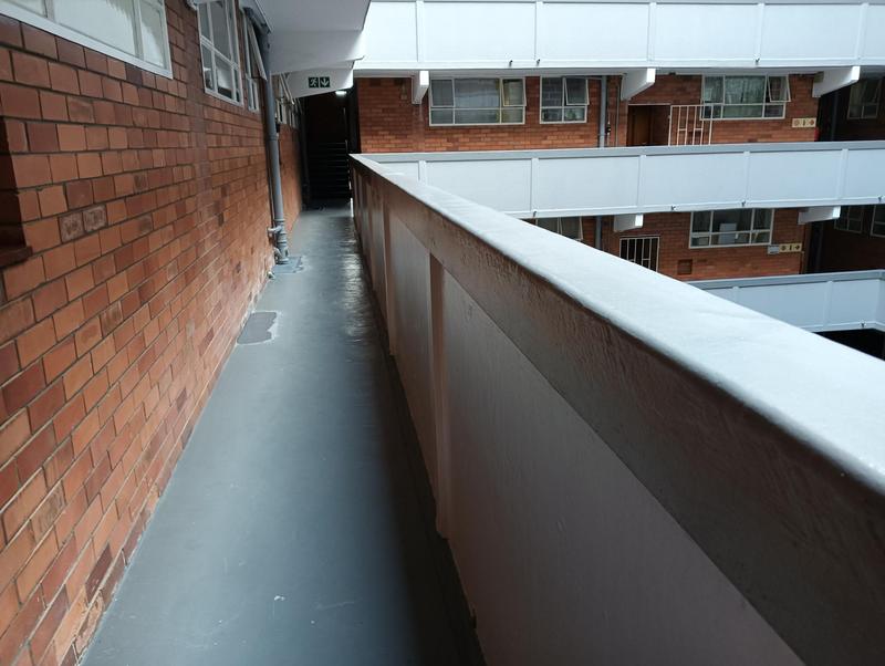 2 Bedroom Property for Sale in Pinetown KwaZulu-Natal