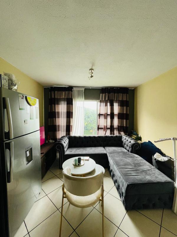 1 Bedroom Property for Sale in Amanzimtoti KwaZulu-Natal