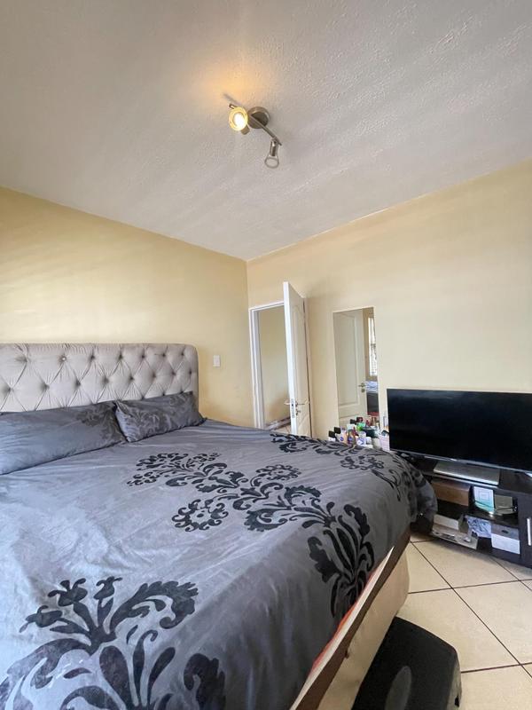 1 Bedroom Property for Sale in Amanzimtoti KwaZulu-Natal