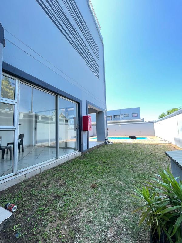 1 Bedroom Property for Sale in Amanzimtoti KwaZulu-Natal