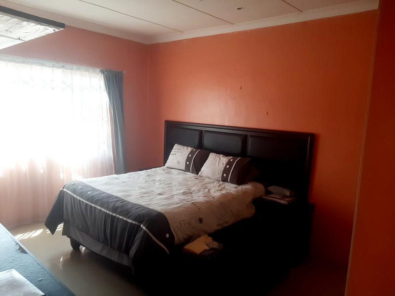 2 Bedroom Property for Sale in Montclair KwaZulu-Natal