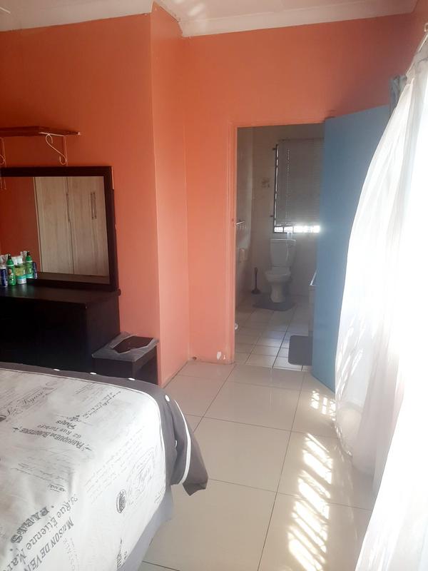 2 Bedroom Property for Sale in Montclair KwaZulu-Natal