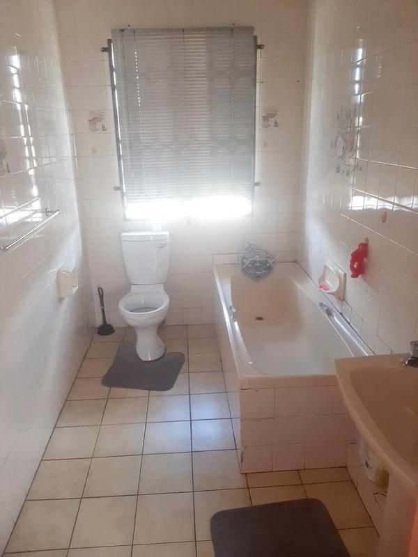 2 Bedroom Property for Sale in Montclair KwaZulu-Natal