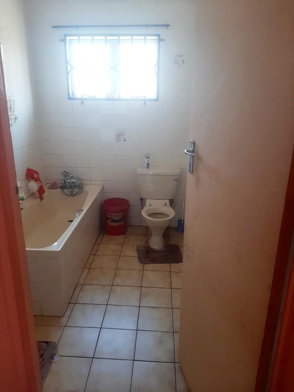2 Bedroom Property for Sale in Montclair KwaZulu-Natal