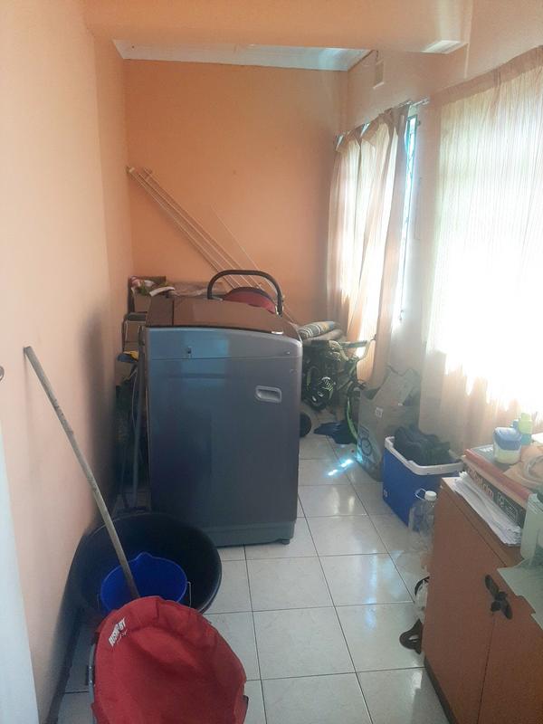 2 Bedroom Property for Sale in Montclair KwaZulu-Natal