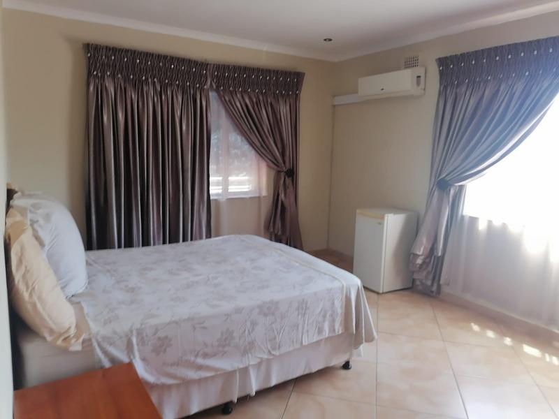 4 Bedroom Property for Sale in Umlazi KwaZulu-Natal