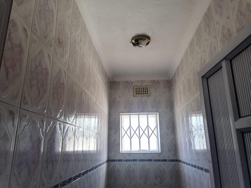 4 Bedroom Property for Sale in Umlazi KwaZulu-Natal
