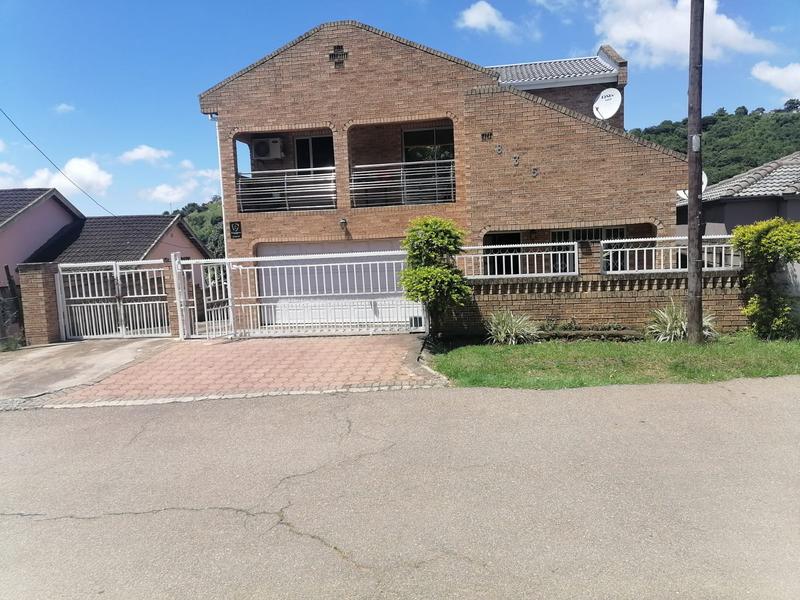 4 Bedroom Property for Sale in Umlazi KwaZulu-Natal
