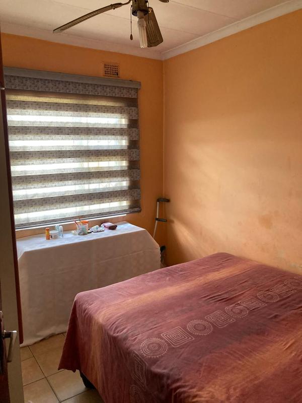 3 Bedroom Property for Sale in Umlazi KwaZulu-Natal