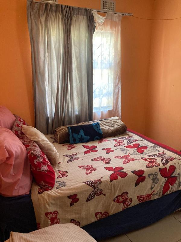 3 Bedroom Property for Sale in Umlazi KwaZulu-Natal