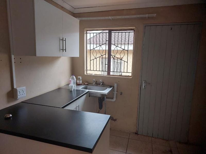 To Let 2 Bedroom Property for Rent in Panorama Gardens KwaZulu-Natal