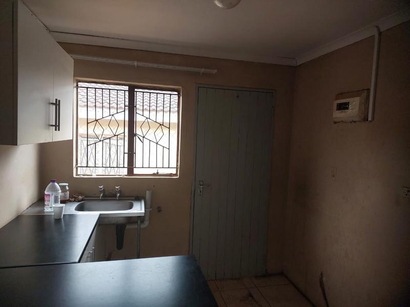 To Let 2 Bedroom Property for Rent in Panorama Gardens KwaZulu-Natal