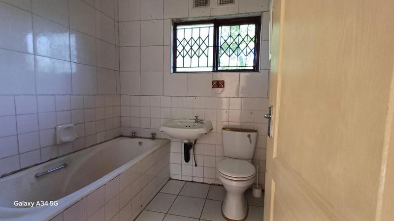 3 Bedroom Property for Sale in Kwandengezi KwaZulu-Natal