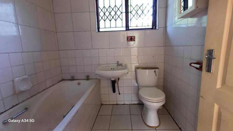 3 Bedroom Property for Sale in Kwandengezi KwaZulu-Natal