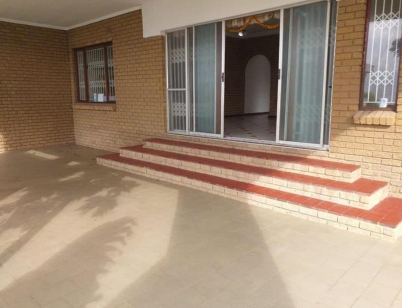 To Let 3 Bedroom Property for Rent in Park Rynie KwaZulu-Natal