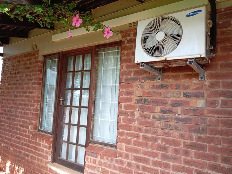 5 Bedroom Property for Sale in Freeland Park KwaZulu-Natal
