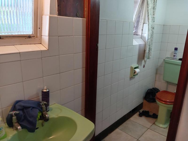 5 Bedroom Property for Sale in Freeland Park KwaZulu-Natal