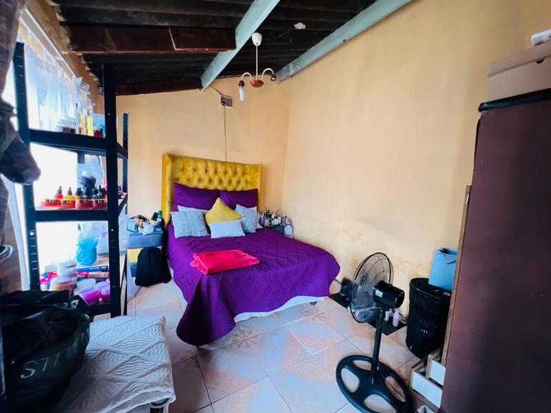 8 Bedroom Property for Sale in Umlazi KwaZulu-Natal