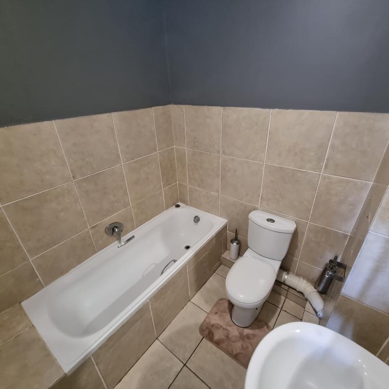 2 Bedroom Property for Sale in Morningside KwaZulu-Natal