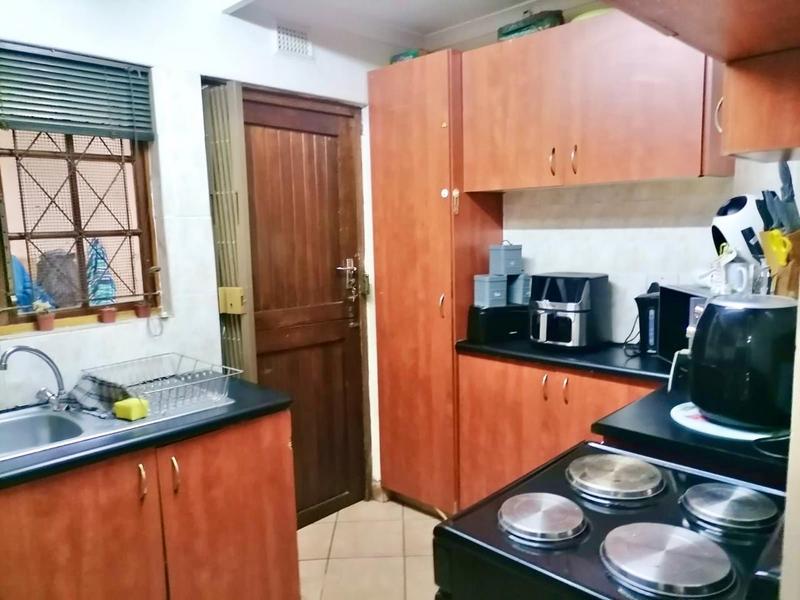 2 Bedroom Property for Sale in Amanzimtoti KwaZulu-Natal