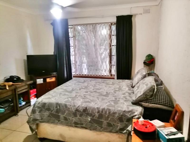 2 Bedroom Property for Sale in Amanzimtoti KwaZulu-Natal