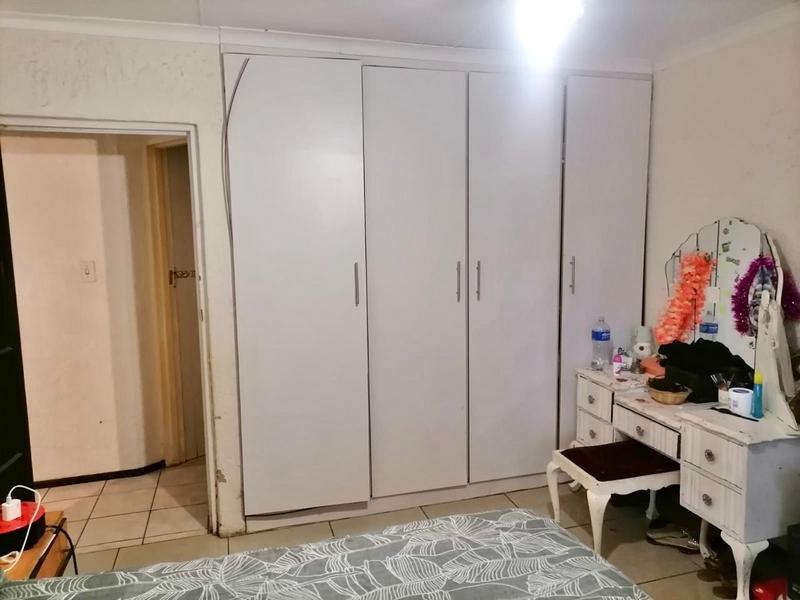 2 Bedroom Property for Sale in Amanzimtoti KwaZulu-Natal